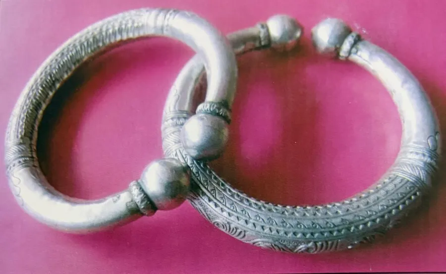 गिनाल